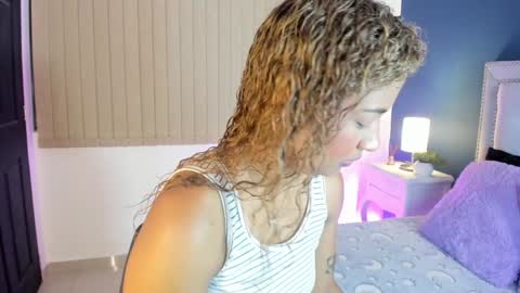 Sarah online show from December 12, 10:02 am