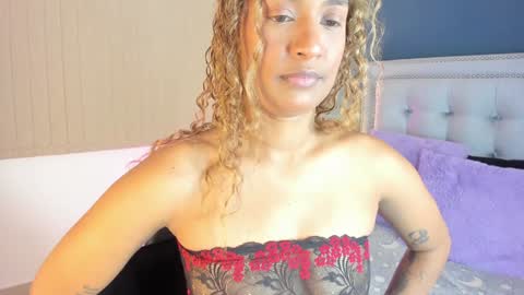 Sarah online show from December 30, 2:08 pm