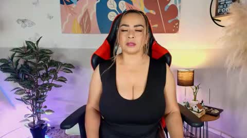 Antonia online show from January 17, 5:23 am