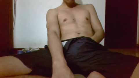 Snapshot of antonio_ricci chatting on January 29, 4:47 am antonio_ricci online show from January 29, 4:47 am