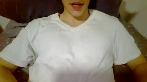 Snapshot of antonio_ricci chatting on February 5, 11:50 pm antonio_ricci online show from February 5, 11:50 pm