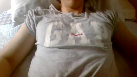 Snapshot of antonio_ricci chatting on February 22, 11:13 pm antonio_ricci online show from February 22, 11:13 pm