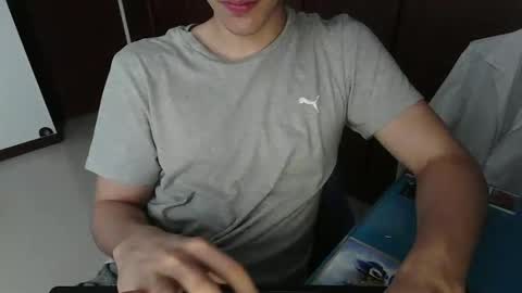 Snapshot of antonio_ricci chatting on September 15, 5:29 am antonio_ricci online show from September 15, 5:29 am