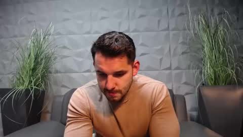 HI My name is Antonio online show from December 7, 8:16 pm