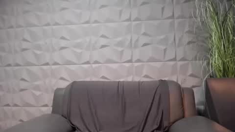 HI My name is Antonio online show from December 14, 11:12 pm