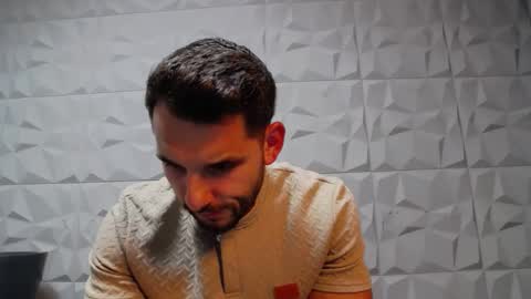 HI My name is Antonio online show from September 15, 7:03 pm