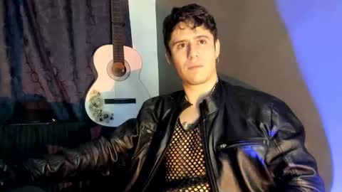 antonnello_ online show from December 2, 7:36 am