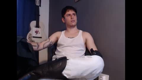 Snapshot of antonnello_ chatting on January 8, 5:26 pm antonnello_ online show from January 8, 5:26 pm