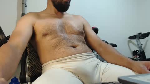 Snapshot of antony_36 chatting on October 6, 10:29 pm antony online show from October 6, 10:29 pm