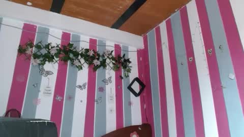 antony_hardx_ online show from September 19, 7:32 am