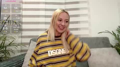 Snapshot of anttoniia chatting on March 13, 2:07 am Antonia online show from March 13, 2:07 am