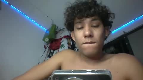 AnuarDHM online show from November 3, 4:25 am