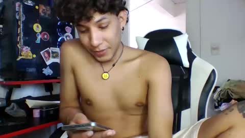 AnuarDHM online show from November 4, 5:56 pm