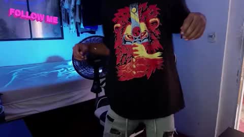 AnuarDHM online show from December 2, 3:51 pm