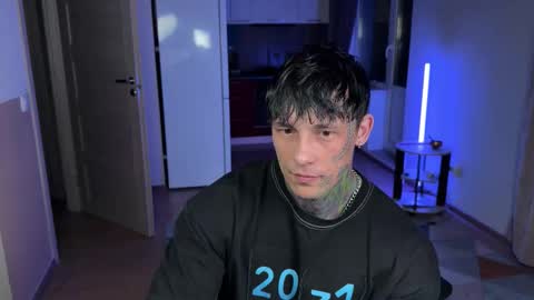 Tom online show from March 19, 12:14 am