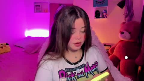 Snapshot of any_lol7 chatting on February 24, 1:35 am Independent model online show from February 24, 1:35 am