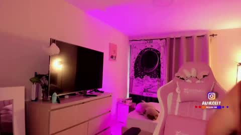 Snapshot of any_lol7 chatting on November 8, 7:01 pm Independent model online show from November 8, 7:01 pm