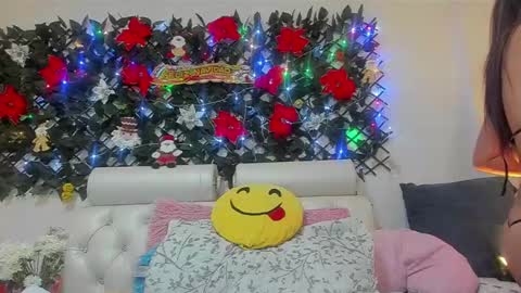 any mour online show from December 6, 6:06 pm