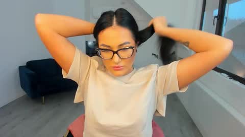 Anya online show from November 7, 5:40 am