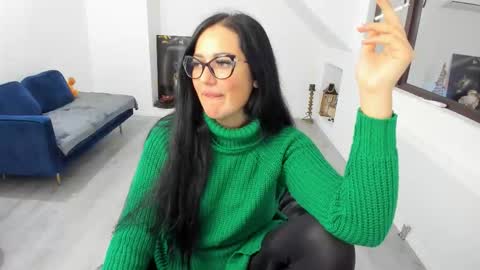 Anya online show from December 21, 5:03 am