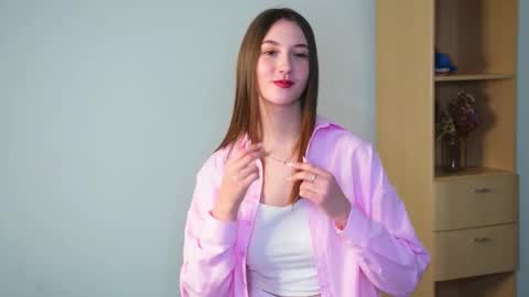 Snapshot of anyawuensche chatting on February 23, 1:19 pm Emely online show from February 23, 1:19 pm