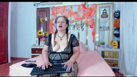 Snapshot of anyelamature chatting on October 22, 3:51 am Anyela online show from October 22, 3:51 am