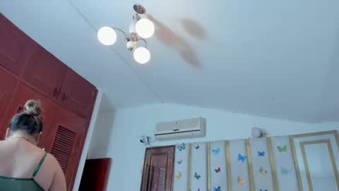 Anyela  online show from November 10, 2:43 am