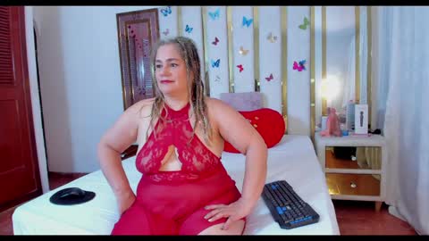 Anyela  online show from May 7, 3:23 am
