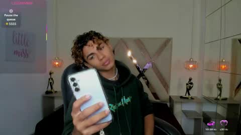 anyelotwink online show from April 14, 4:18 am