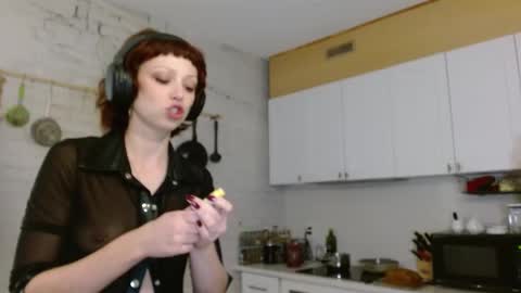 Snapshot of anyelsewhere chatting on November 13, 11:58 pm Lila online show from November 13, 11:58 pm