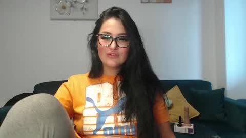 Snapshot of anyevyy chatting on May 17, 5:49 am AnyEvyy online show from May 17, 5:49 am