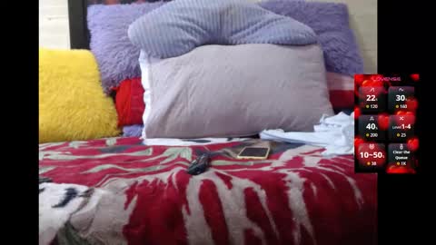 Snapshot of anyholl chatting on September 9, 12:26 pm any simsom online show from September 9, 12:26 pm