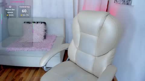 Snapshot of anyi_restrepo chatting on September 24, 12:08 pm Anyi online show from September 24, 12:08 pm