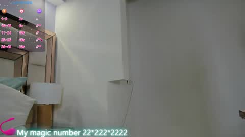 Anyi online show from April 9, 10:15 pm