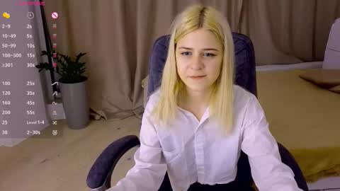 Snapshot of apheliastar chatting on January 8, 3:58 pm ApheliaStar online show from January 8, 3:58 pm