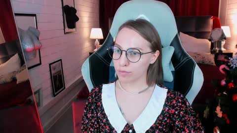 Snapshot of aphexqueen chatting on December 11, 4:09 pm APHEX QUEEN online show from December 11, 4:09 pm