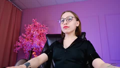 Snapshot of aphexqueen chatting on January 19, 7:15 pm APHEX QUEEN online show from January 19, 7:15 pm