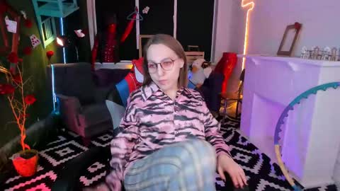 Snapshot of aphexqueen chatting on March 11, 9:13 am APHEX QUEEN online show from March 11, 9:13 am