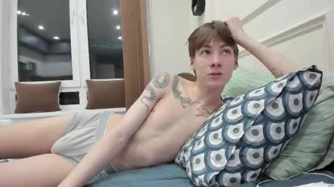 aplant_ online show from December 14, 11:53 pm