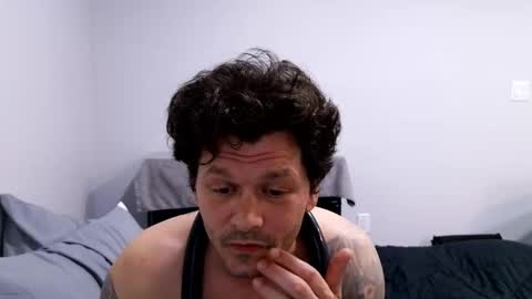 apocalypse_cream online show from March 2, 7:15 am