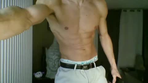 Snapshot of apollonfitx_69 chatting on January 31, 2:26 am apollonfitx_69 online show from January 31, 2:26 am