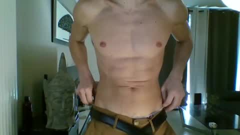 Snapshot of apollonfitx_69 chatting on March 12, 2:12 pm apollonfitx_69 online show from March 12, 2:12 pm