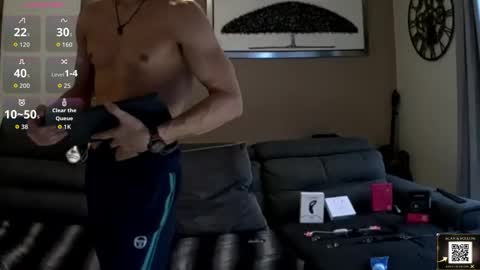 Snapshot of apollonfitx_69 chatting on March 2, 6:47 am apollonfitx_69 online show from March 2, 6:47 am