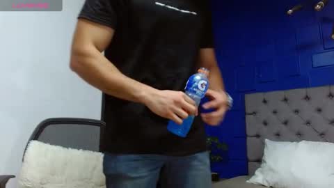 Snapshot of apolo_klein1 chatting on March 1, 2:23 pm Apolo online show from March 1, 2:23 pm