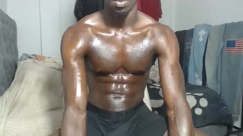 Snapshot of apoloblackbig chatting on March 3, 6:19 am apoloblackbig online show from March 3, 6:19 am