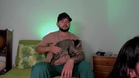 Snapshot of apolorising_ chatting on October 13, 1:27 am Lola  Apolo online show from October 13, 1:27 am