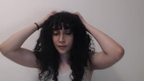 Snapshot of apolosbitch chatting on June 16, 12:13 am Nix online show from June 16, 12:13 am
