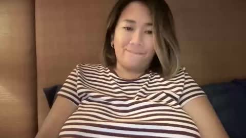 Anika online show from October 17, 7:27 pm