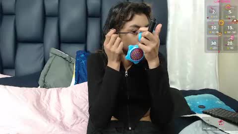 sofi y kevin online show from July 8, 1:15 pm