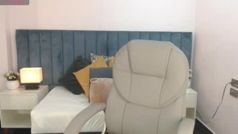 April Bunny online show from November 18, 8:57 pm